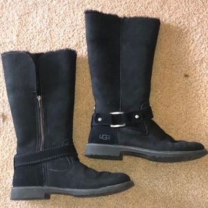 Brand new water resistant UGG boots! 💧